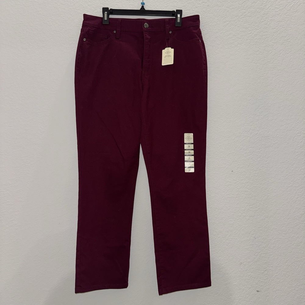 NWT St Johns Bay Straight Leg Jeans Women's Sz 14 Deep Ruby InSeam 28" Stretchy